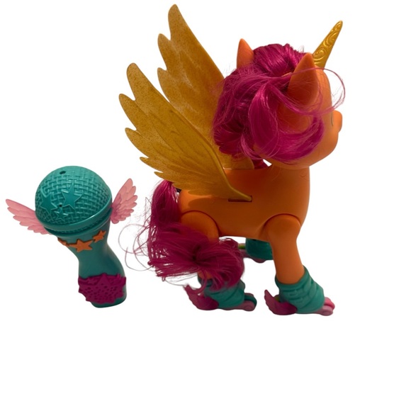 My Little Pony Sing N Skate Sunny Starscout 50+ Reactions A New Generation - Picture 7 of 14